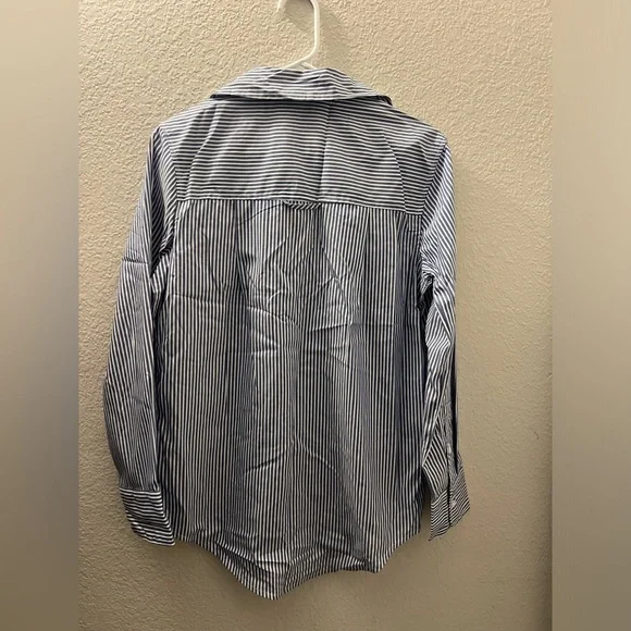 Woman Blue Striped Shirt - Picture 7 of 7